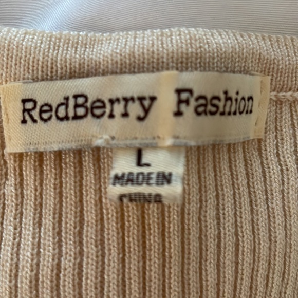 Too - Picture 2 of 4